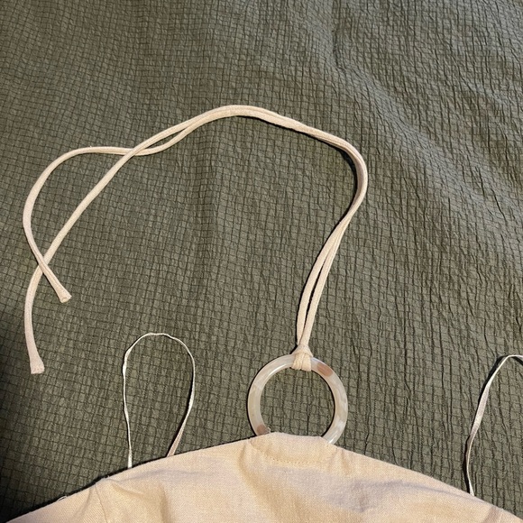 Old Navy halter Romper - Picture 5 of 6